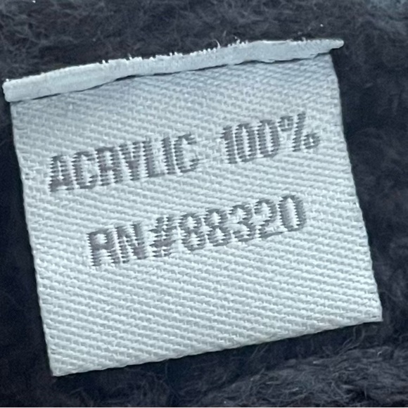 CC Ribbed Knit Beanie with Faux Fur Pom - Black - One Size - Picture 7 of 8